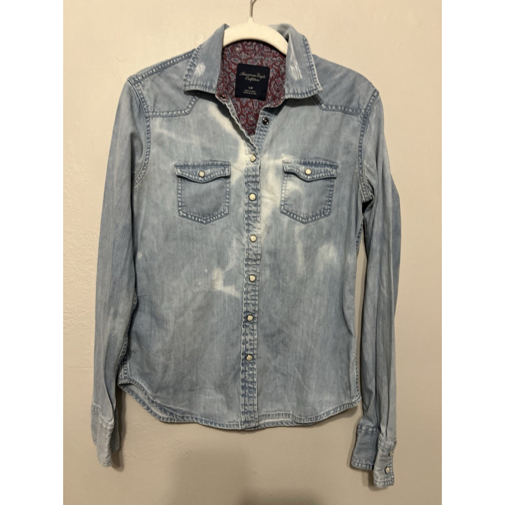 American Eagle Outfitters Womens Chambray Denim Western Pearl Snap Distressed S‎